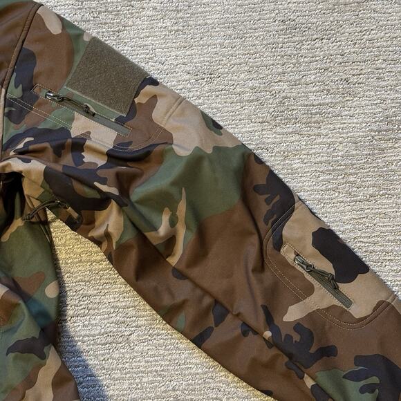 Rothco 4XL Men’s Special OPS Tactical Soft Shell Jacket - Woodland Camo - Picture 3 of 9